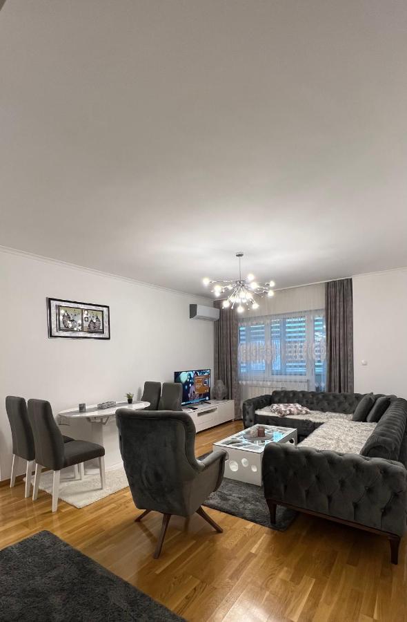 Apartman Nejra Тузла Екстер'єр фото
